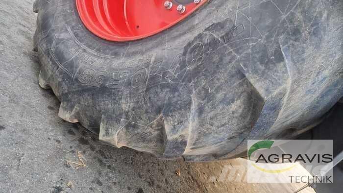 Fendt 818 VARIO Tratores Agrícolas usados