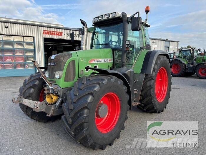 Fendt 820 VARIO Tratores Agrícolas usados