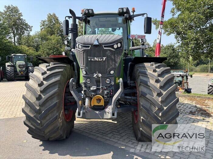 Fendt 933 VARIO GEN-7 Tratores Agrícolas usados