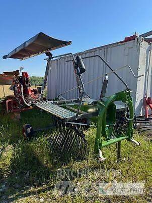 Fendt FORMER 426 DN Ancinho virador