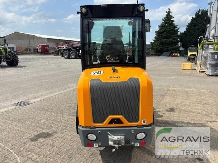 GiANT G2700 E Pás carregadoras de rodas