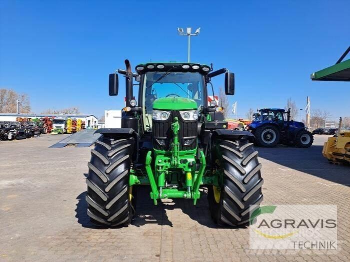 John Deere 6215 R Tratores Agrícolas usados