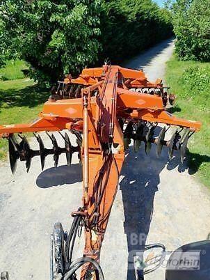 Kuhn XM32 Grades