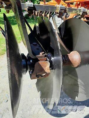 Kuhn XM32 Grades