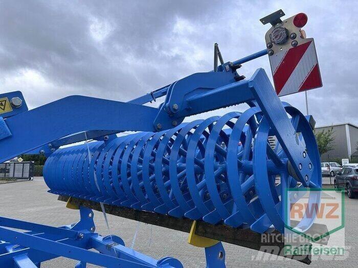 Lemken Karat 10/300 Cultivadoras