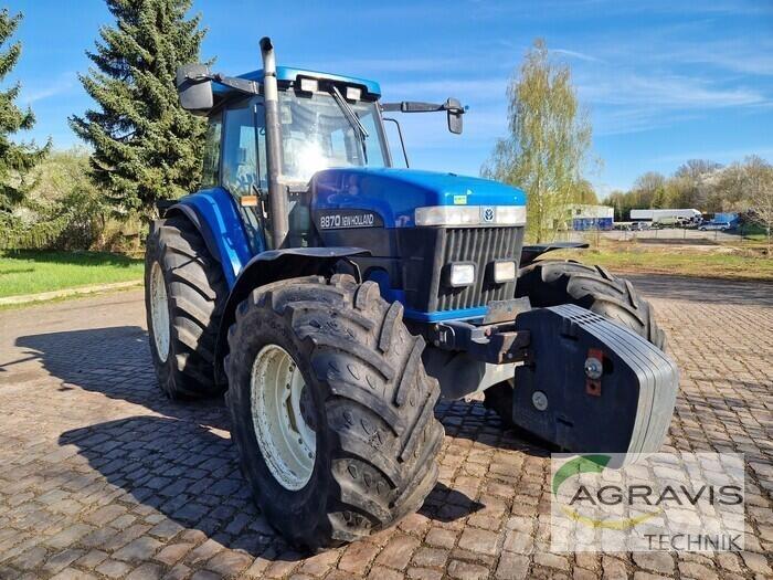 New Holland 8870 Tratores Agrícolas usados