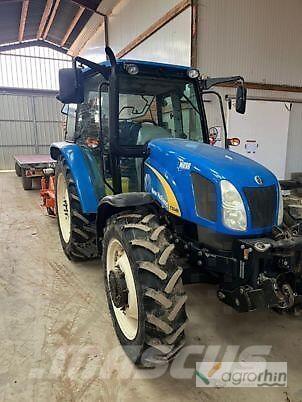 New Holland T5040 Tratores Agrícolas usados