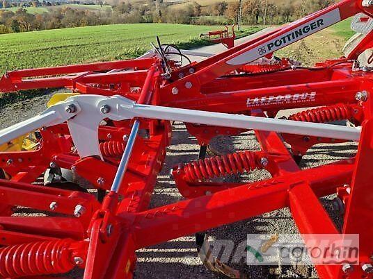 Pöttinger SYNKRO 4030 Grades mecânicas e moto-cultivadores