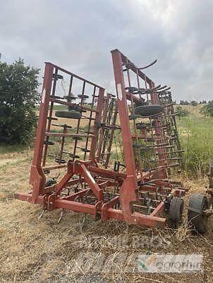  Urga 6.1 Perfuradoras combinadas