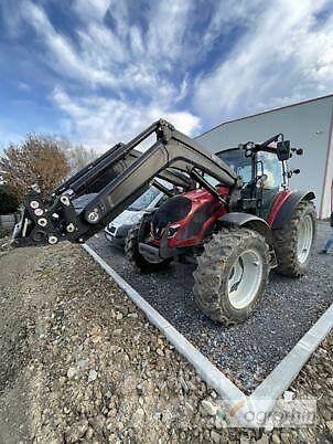 Valtra A115H4 Tratores Agrícolas usados