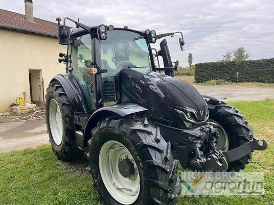 Valtra G125V Tratores Agrícolas usados