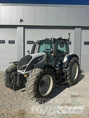 Valtra N134 H5 Tratores Agrícolas usados
