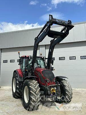 Valtra N134A Tratores Agrícolas usados
