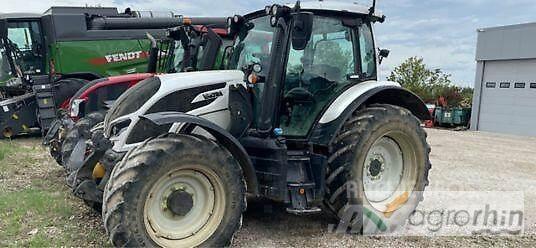 Valtra N135D Tratores Agrícolas usados