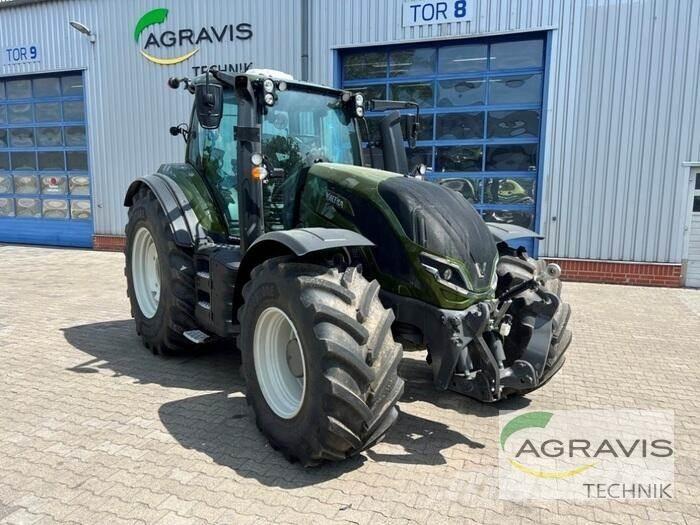 Valtra T 235 D 2A1 Tratores Agrícolas usados