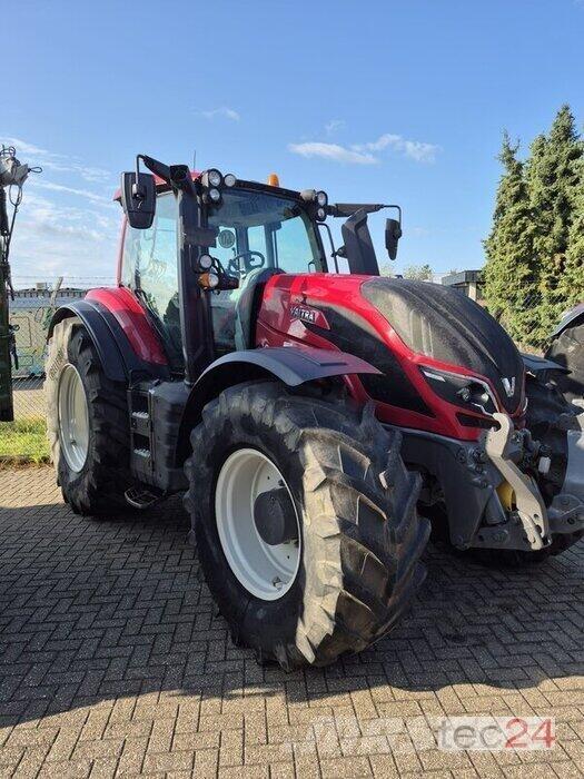 Valtra T 254 A Tratores Agrícolas usados
