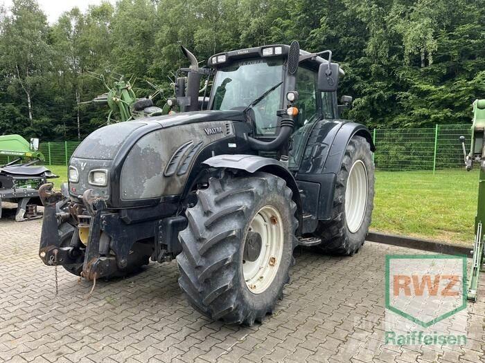 Valtra T202D Tratores Agrícolas usados