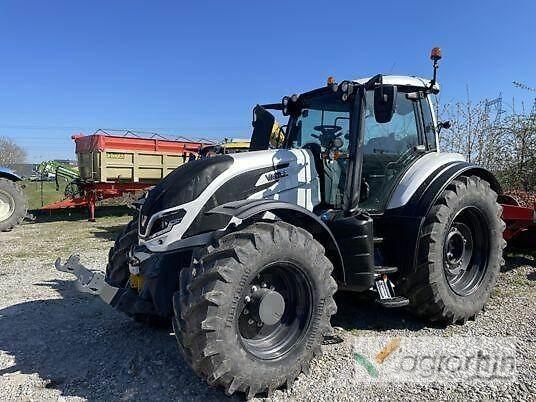 Valtra T215A Tratores Agrícolas usados
