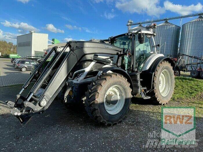 Valtra T215D Tratores Agrícolas usados