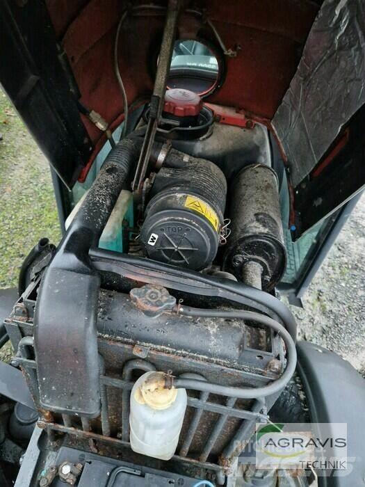 Yanmar EF 235H Tractores compactos
