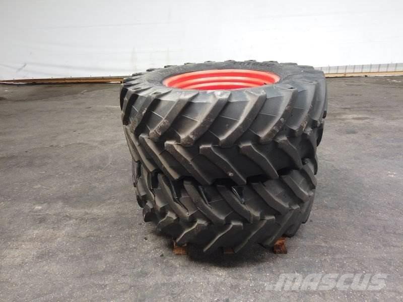 BKT 540 / 65 R30 Pneus Agrícolas