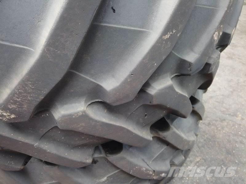 BKT 540 / 65 R30 Pneus Agrícolas
