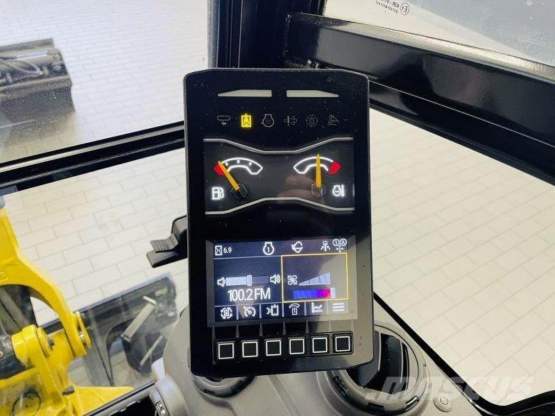 CAT 302CR-05A Escavadoras de rodas