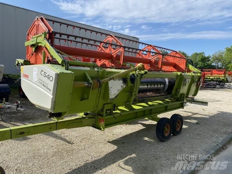 CLAAS C540 + TW Ceifeiras debulhadoras compactas