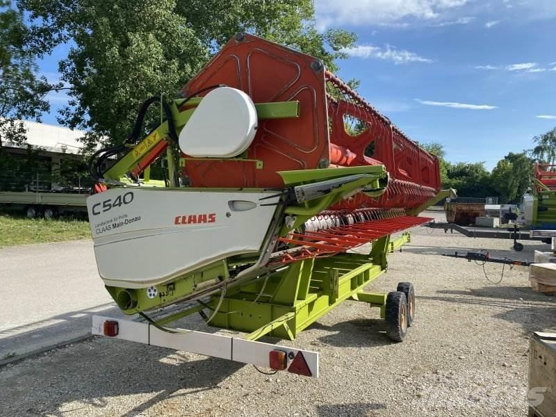 CLAAS C540 + TW Ceifeiras debulhadoras compactas