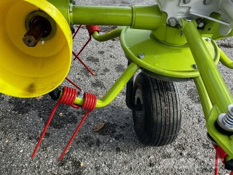 CLAAS VOLTO 80 Ancinho virador