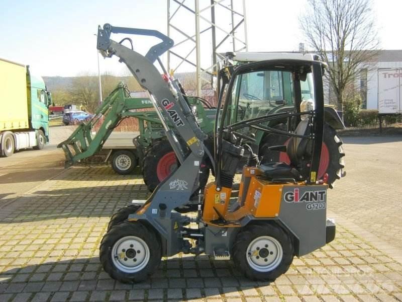 GiANT G1200 Carregadoras de direcção deslizante