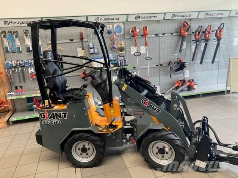 GiANT G1200 Carregadoras de direcção deslizante