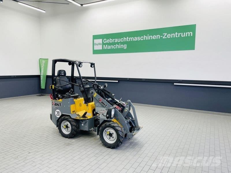 GiANT G1200 HD Carregadoras de direcção deslizante