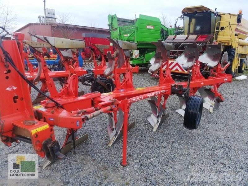 Kuhn MM 112 Charruas convencionais