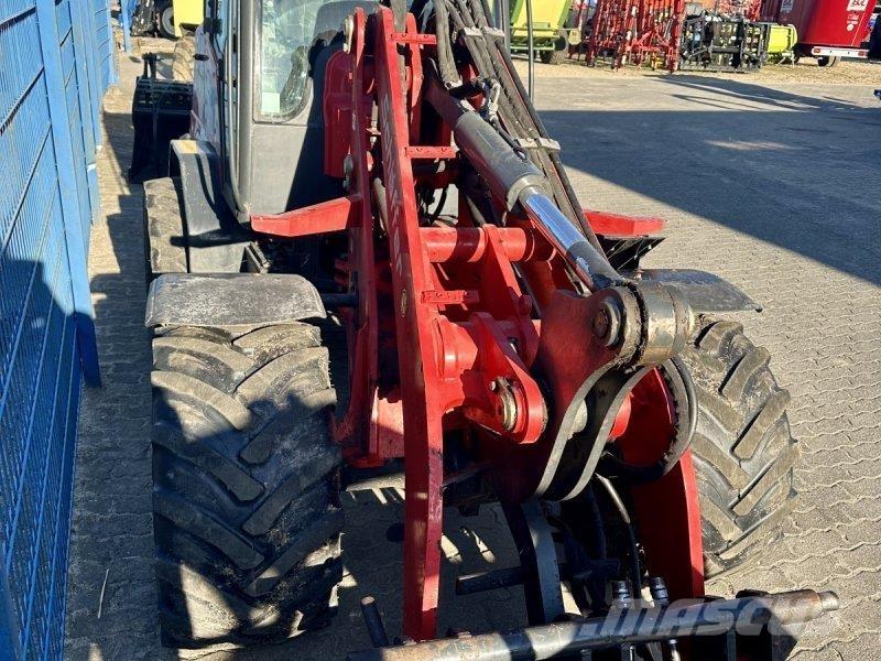 Schäffer 5680Z Pás carregadoras de rodas