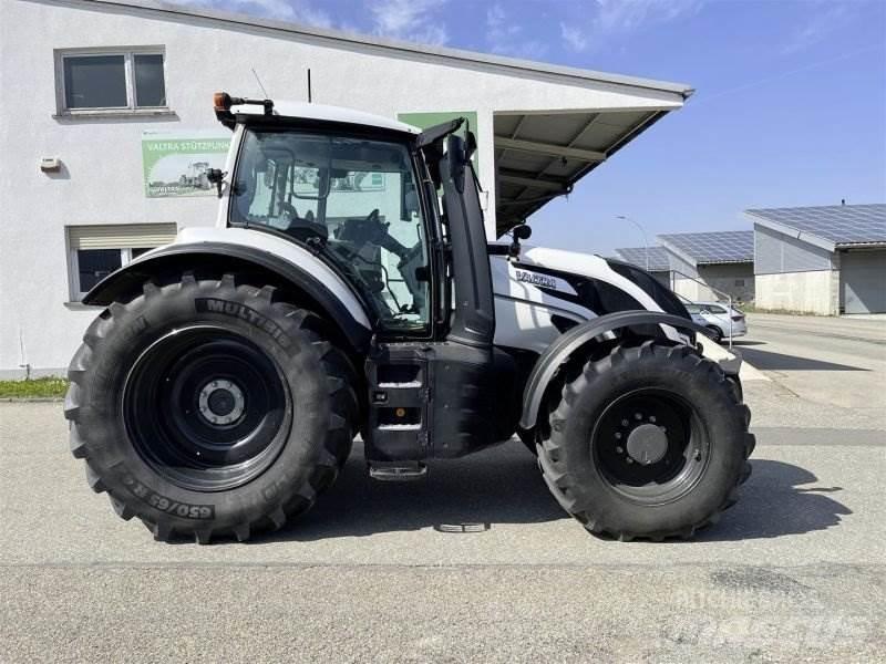 Valtra T235D Tratores Agrícolas usados