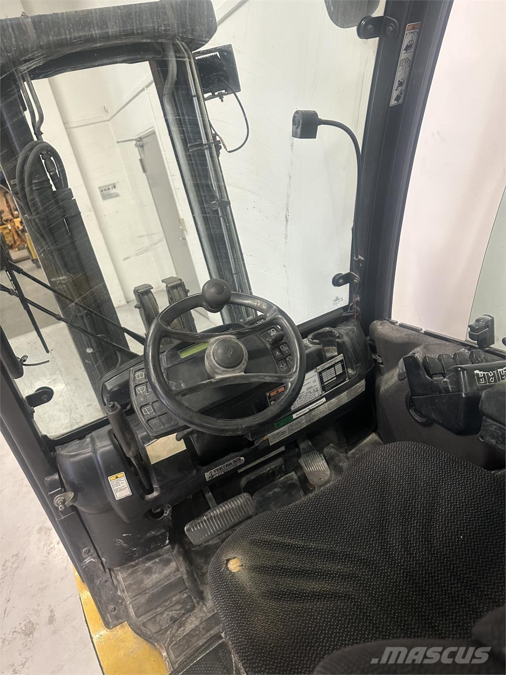 Yale GLP30VX Empilhadores a gás