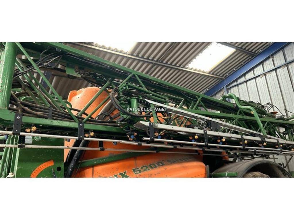Amazone UX5200 Pulverizadores rebocados