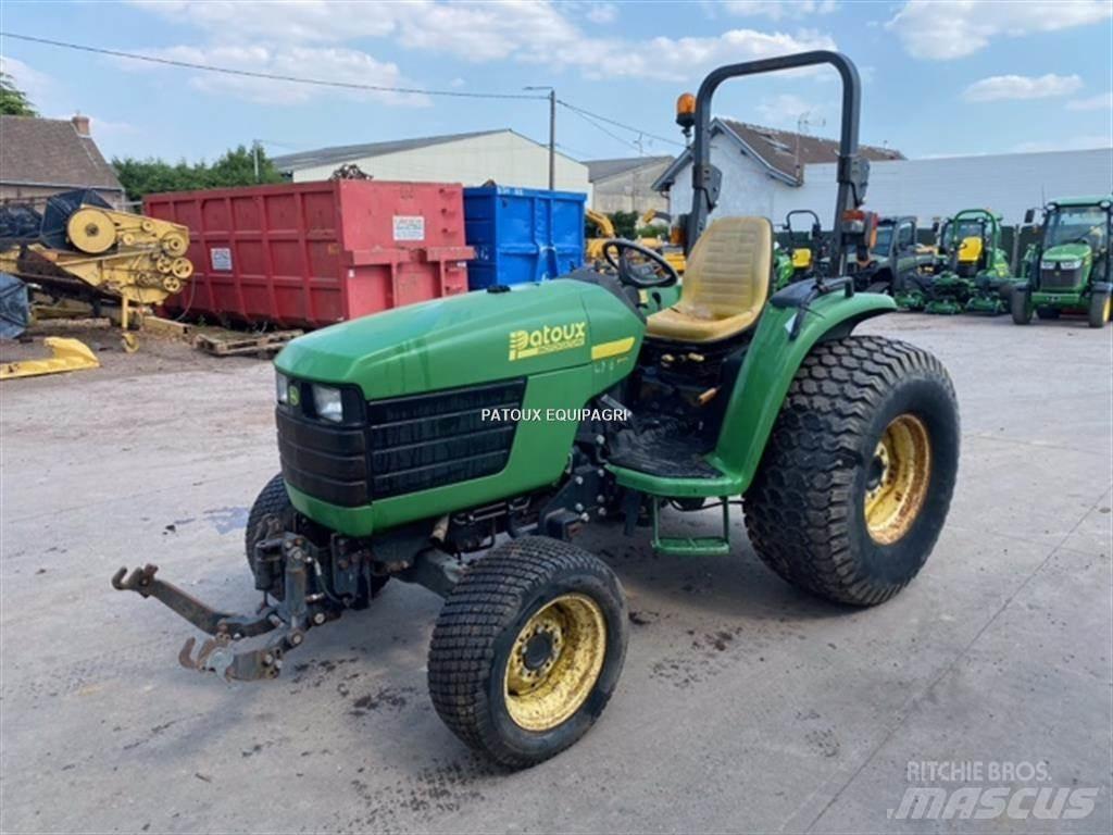 John Deere 4710 Tratores Agrícolas usados