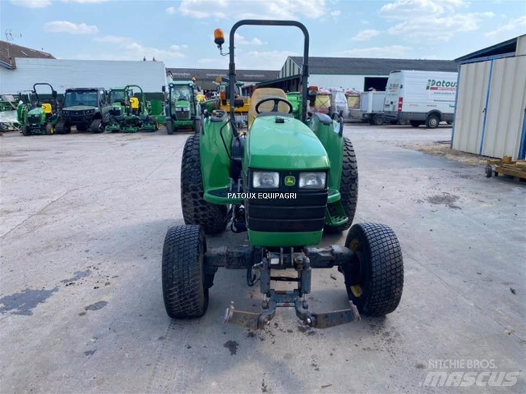 John Deere 4710 Tratores Agrícolas usados