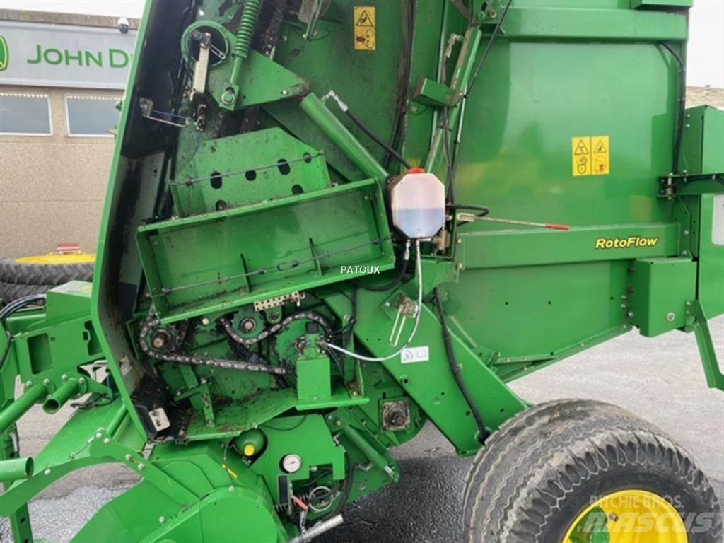 John Deere 864 Enfardadeira de rolos