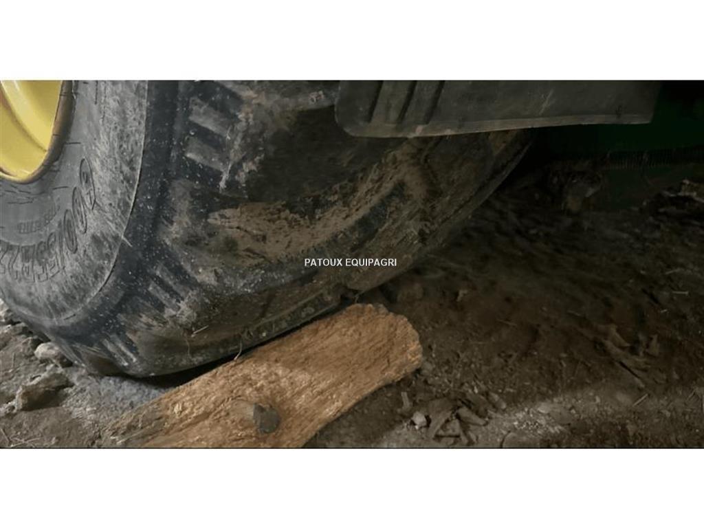 John Deere C441R Enfardadeira de rolos