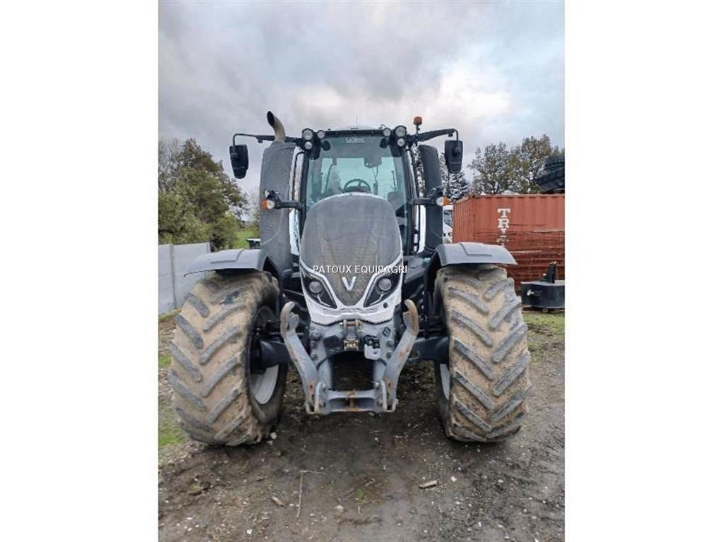 Valtra T214 DIRECT Tratores Agrícolas usados