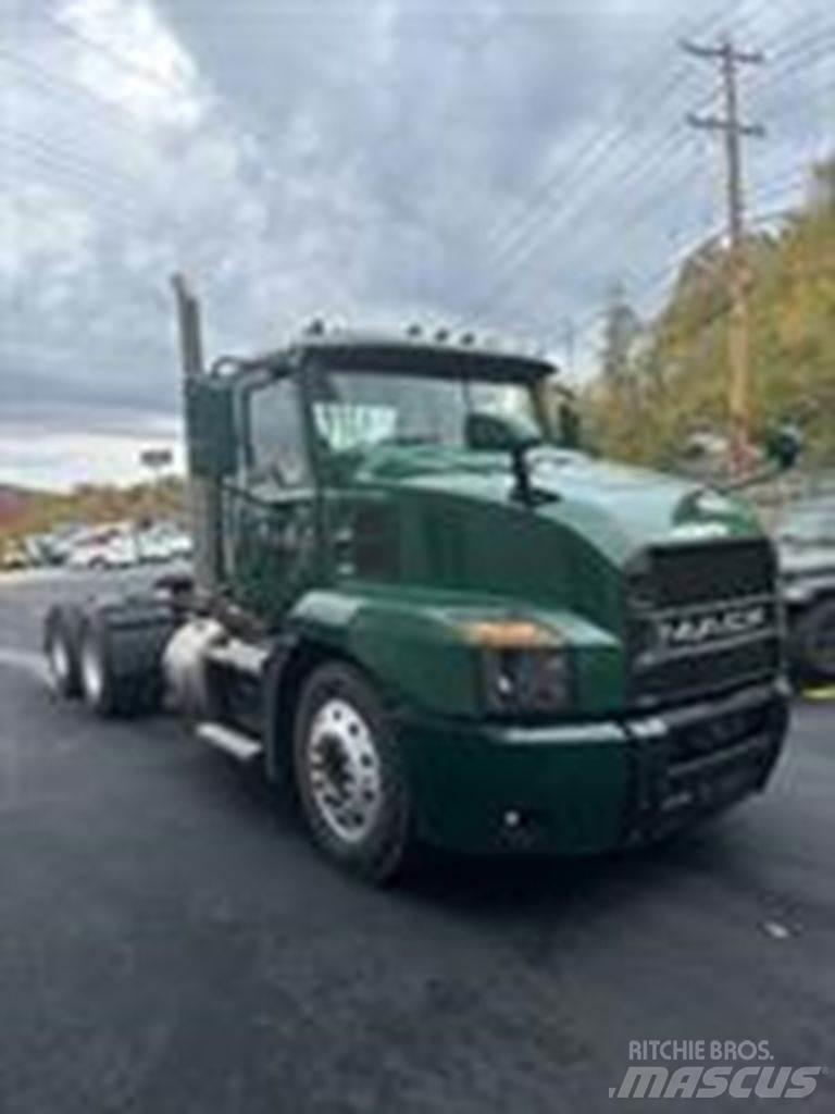 Mack AN64T Tractores (camiões)