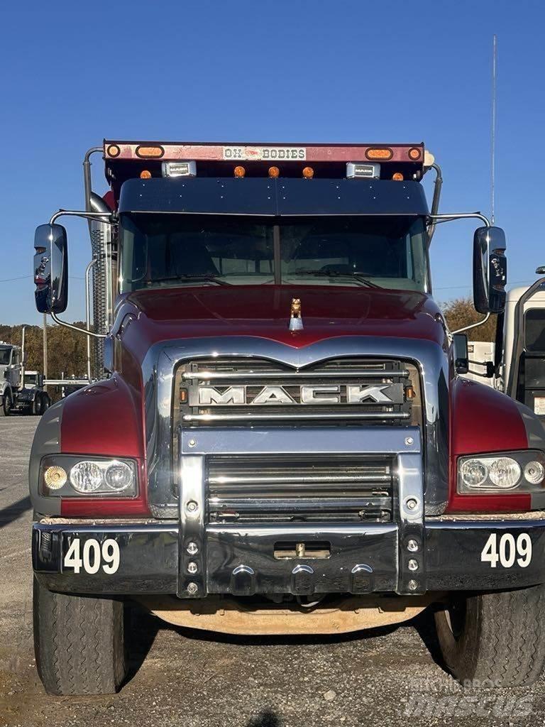 Mack GR104FR Camiões basculantes