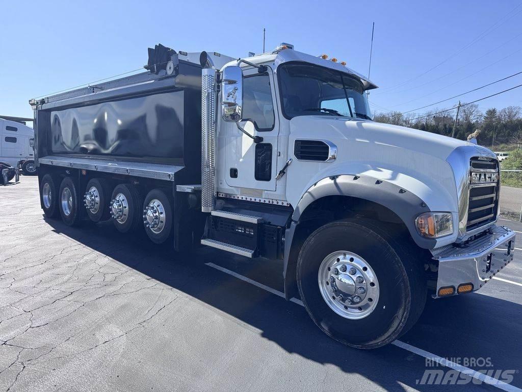 Mack GR64F Camiões basculantes