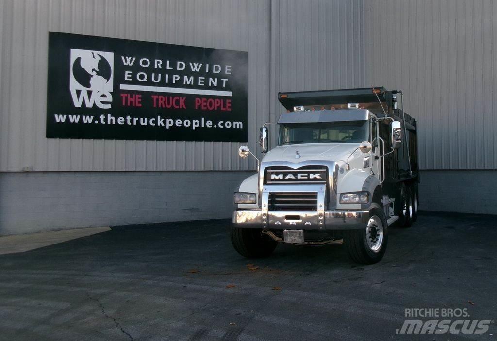 Mack GR64F Camiões basculantes