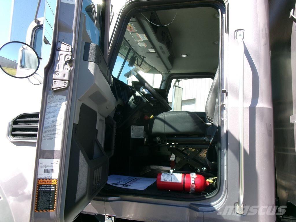 Mack GR84FR Camiões basculantes