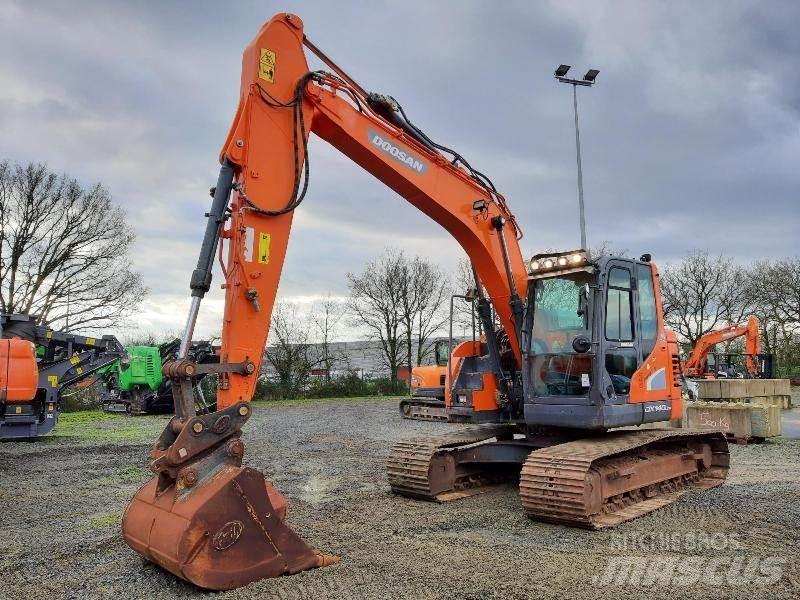 Doosan DX140LCR-5 Escavadoras de rastos