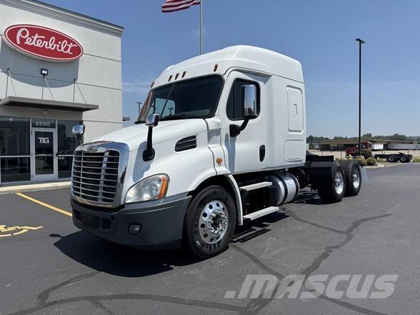 Freightliner CASCADIA 116 Tractores (camiões)